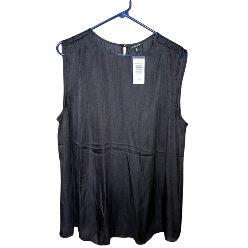 Torrid Satin Tank Top Size 2 2X Black Sleeveless Keyhole Back NWT 18943999